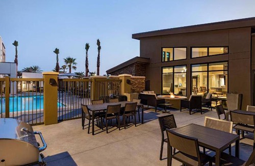 Moreno Valley Hotel | 74 m² Hotel ∙ 127 guests