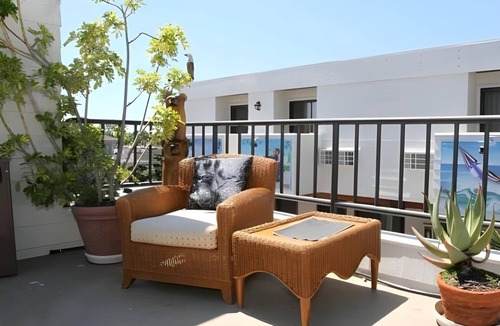 Laguna Beach Hotel | 74 m² Hotel ∙ 127 guests