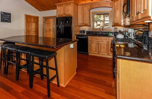 Whispering Forest Cabin | 75 m² Cabin ∙ 2 bedrooms ∙ 7 guests