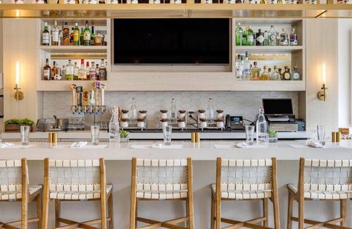 Calabasas Hotel | 75 m² Hotel ∙ 127 guests