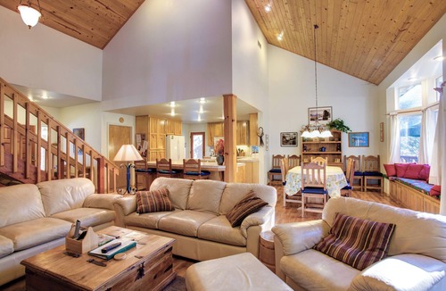 North Wawona Cabin | (7N) Miller's Landing at The Redwoods In Yosemite