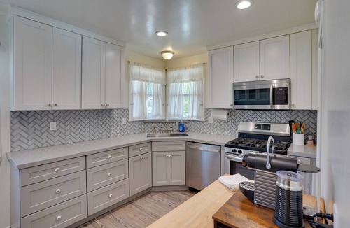 Inglewood House | 8 Mi to Beach: Inglewood Retreat w/Pool