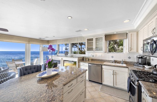 Laguna Beach Villa | 84 m² Villa ∙ 2 bedrooms ∙ 6 guests