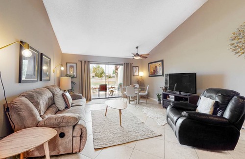 Palm Desert Condo | 87 m² Condo ∙ 2 bedrooms ∙ 4 guests