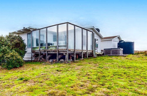 Fort Bragg Cottage | 89 m² Cabin ∙ 2 bedrooms ∙ 6 guests