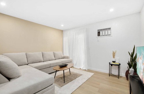 El Cajon Condo | 91 m² Condo ∙ 2 bedrooms ∙ 4 guests