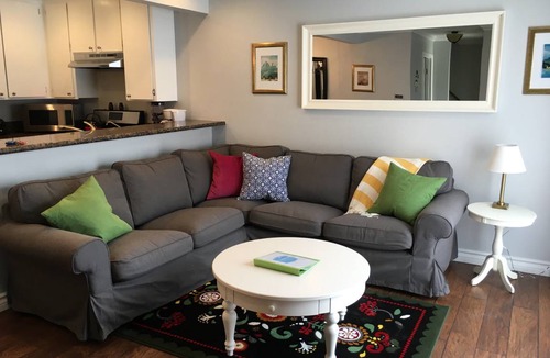 Hermosa Village Condo | 93 m² Condo ∙ 2 bedrooms ∙ 7 guests