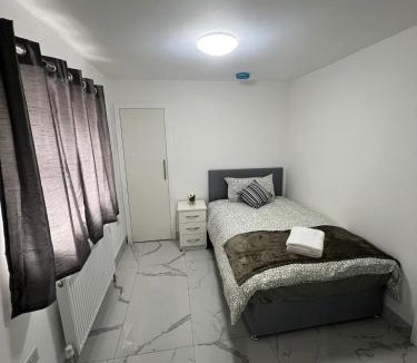 Harlington House | 93 New Road
