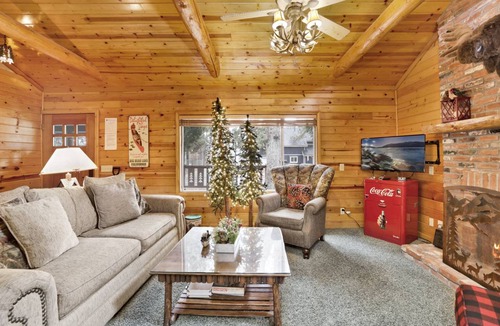 Boulder Bay Cabin | 94 m² Cabin ∙ 2 bedrooms ∙ 4 guests