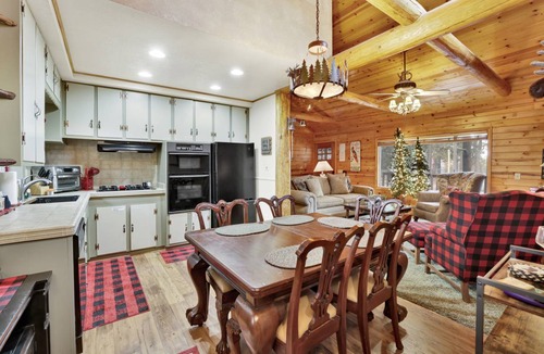 Boulder Bay Cabin | 94 m² Cabin ∙ 2 bedrooms ∙ 4 guests