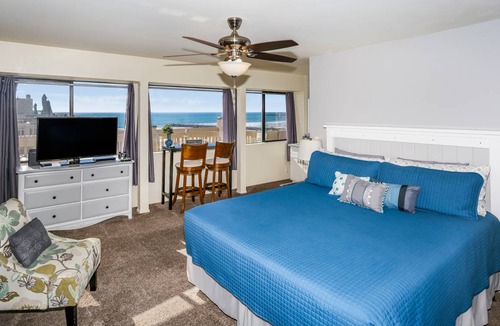 Townsite Condo | 98 m² Condo ∙ 2 bedrooms ∙ 6 guests