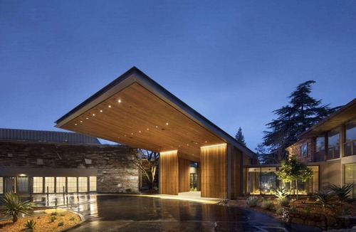 Montgomery Village Hotel | 99 m² Hotel ∙ 127 guests