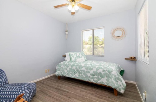 South Redlands House | 9min to Univ of Redlands Spacious Boho Home 5min to Downtown DISCOUNTS