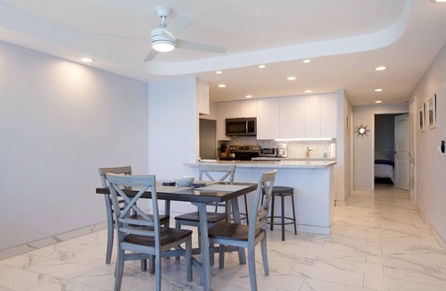 North Pacific Beach Condo | a 'Haven Away' with Spectacular Panoramic View/Newly Remodeled