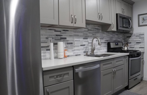 Porter Ranch House | A Luxurious Studio Retreat Awaits You
