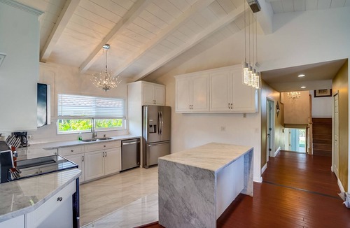 Palos Verdes Estates House | A Perfect Relaxation Destination (Longer Stay Rentals only)