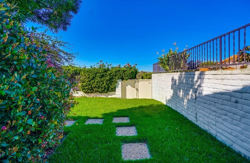 Palos Verdes Estates House | A Perfect Relaxation Destination (Longer Stay Rentals only)