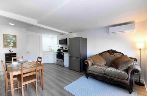 Rialto House | A quiet spot for family or business