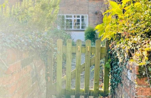 New Forest District Cottage | A quirky character cottage on the edge of the New Forest