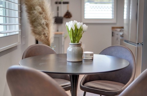 Duarte House | A serene hideaway near the scenic Monrovia Canyon Park
