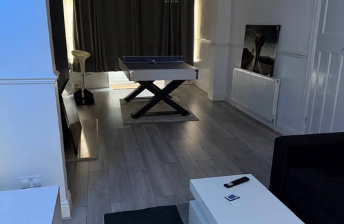 Erdington House | A stunning 3 bedroom luxury holiday home