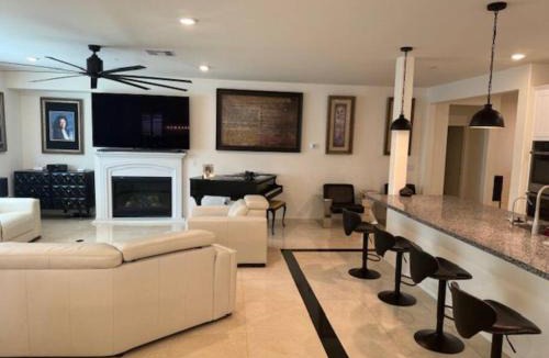Sun City House | A Tranquil Haven with Elegance