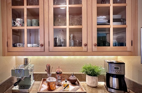 Vallemar House | A Victorian Garden Retreat near beach, trails, SF, Silicon Valley- ldry +prkg