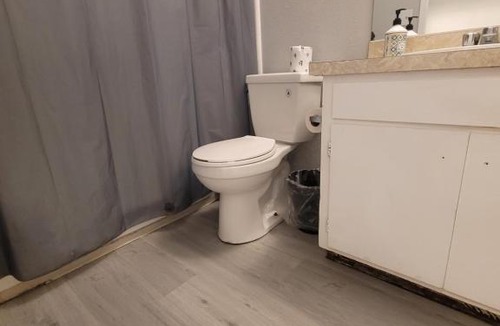 Pico - Robertson Hotel | (A13) Cozy 1 Bedroom Studio with Private Bath