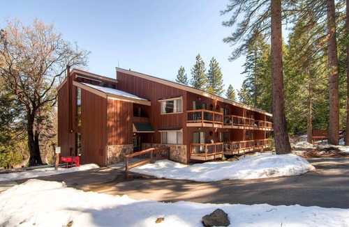 Yosemite West Condo | (A209) Loft Condominiums