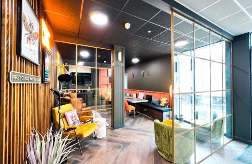 Gifford Apartment | Accommodations at Lady Nicolson Court