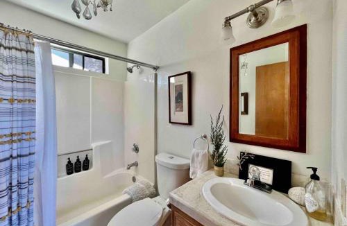 Pine Mountain Club House | ADELAIDE HILL IN PINE MOUNTAIN CLUB BREATHTAKING VIEWS 3Bd 3Bth SPA TUB