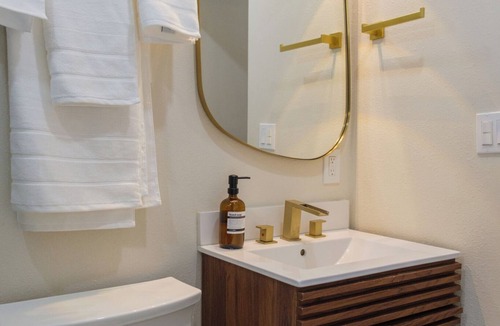 Monterey Park Hotel | Adobe inn