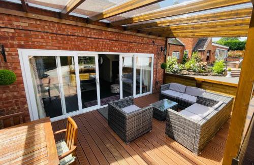 Iverley House | Adorable 2 bedroom countryside guesthouse