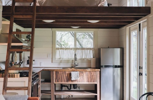 Cool Apartment | Adorable tiny home on a mini farm in Gold Country