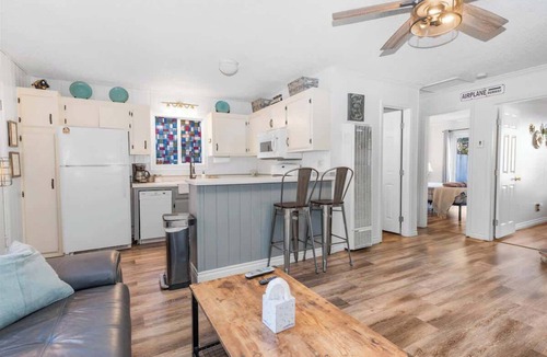 Big Bear City House | Aerobear Den Fenced Pup Friendly Spa