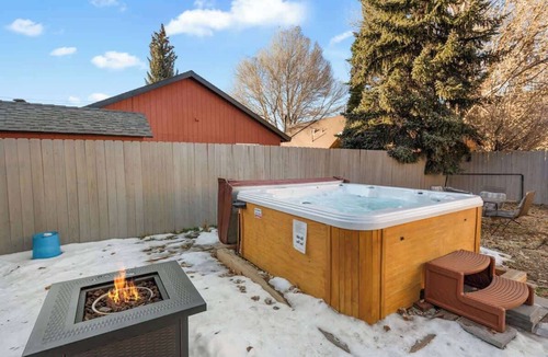 Big Bear City House | Aerobear Den Fenced Pup Friendly Spa