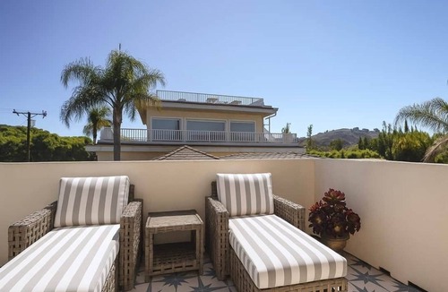 West Beach Apartment | Affordable Beach Penthouse — 2 blocks to Beach and Funk Zone