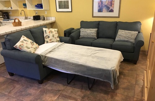 Carpinteria Condo | Affordable, end unit on courtyard in desirable La Cabaña! Steps From beach