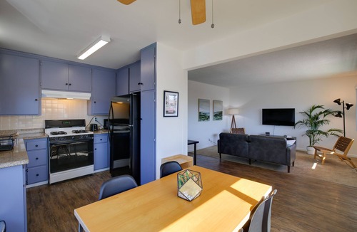Zaferia Condo | Airy Long Beach Condo Rental: 2 Mi to Ocean!