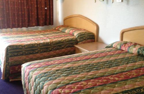 Azusa Hotel | All 8 Motel
