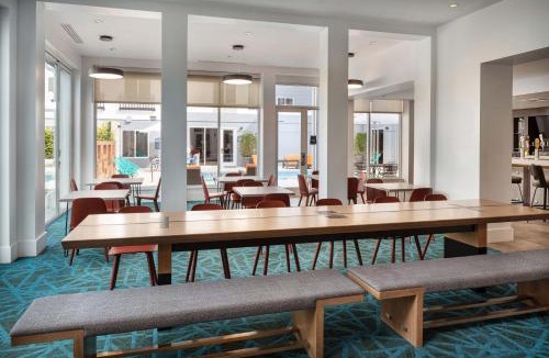 Mountain View Hotel | Aloft Mountain View