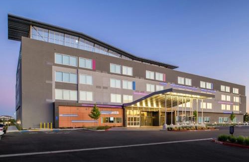 North Natomas Hotel | Aloft Sacramento Airport Natomas