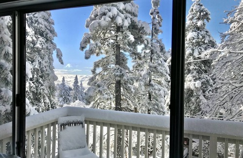 Twin Peaks Ski Chalet | Alpine Mountain Chalet