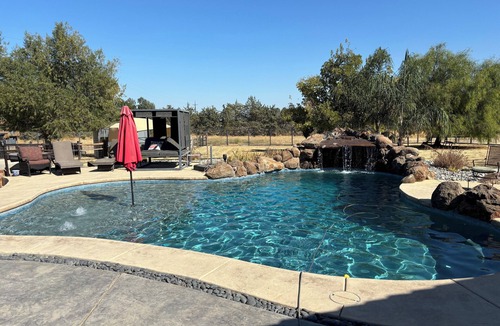 Woodland House | Althea House 5-bedroom house on 5 acres
