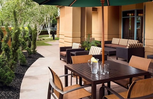 Pleasant Hill Hotel | Always a Great Idea To Unwind! Near Calypso Cabanas and Fox Creek Park