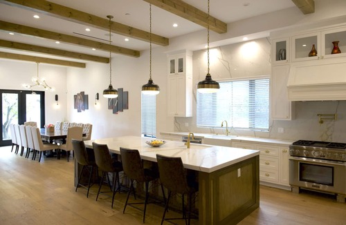 Sherman Oaks House | AmazIng big house for comfort and relax
