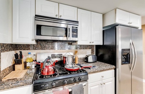 Newport Shores House | Amazing Family Friendly Newport Beach Home - 1 Block To Ocean (C2)