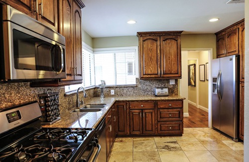 Southwest Anaheim House | Amazing Pool/Jac Home! 1/4-1/2 Mi 2Conv Ctr/Disney
