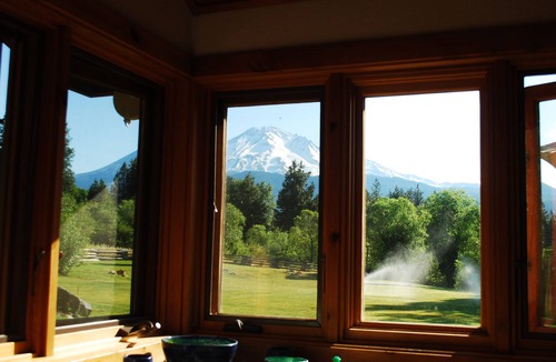 Mount Shasta House | Amazing property & Shasta views, private lake, dark skies, close to everything