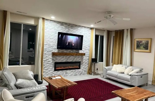 Salinas House | Amazing Views! Sleeps 16 Resort Pool + Hot Tub Games